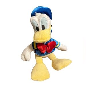 Donald Duck authentic Disney Store Exclusive vintage plush